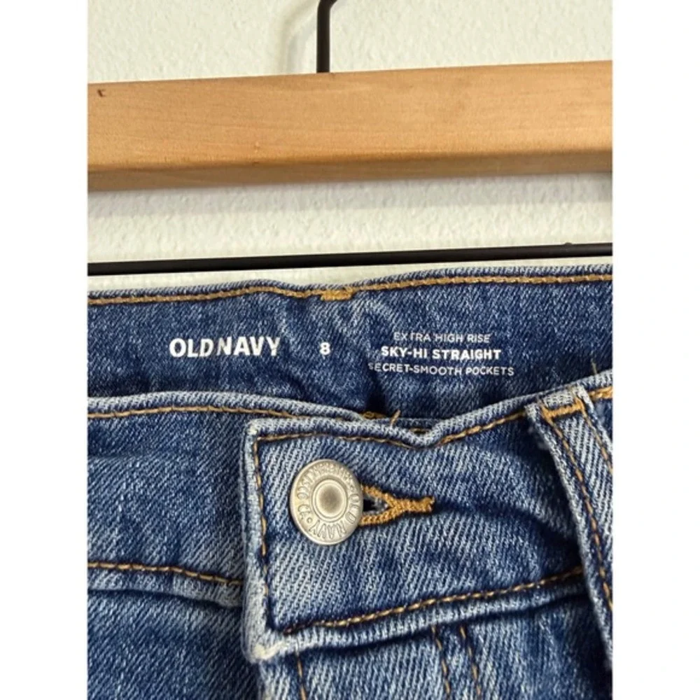 Old Navy - Extra High Rise Sky-Hi‎ Straight Medium Wash Denim Jeans Size 8